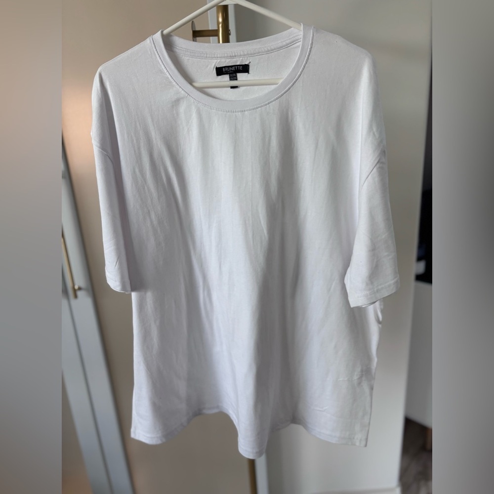 Brunette The Label White Short Sleeve Tee